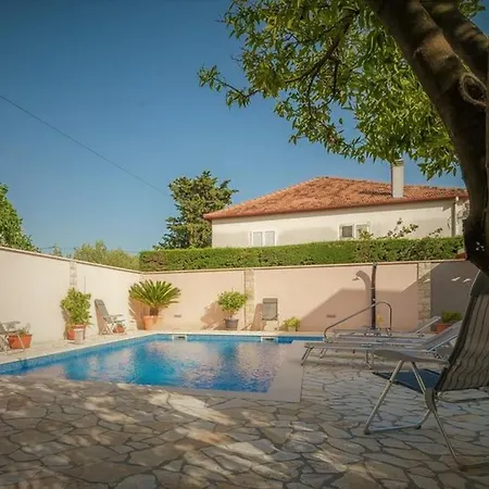 Odesa With Shared Pool זאדאר