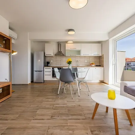 Odesa With Shared Pool