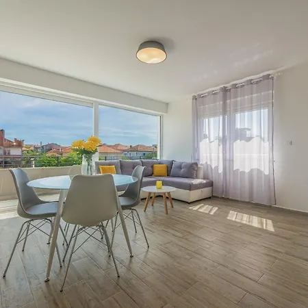 Odesa With Shared Pool * זאדאר