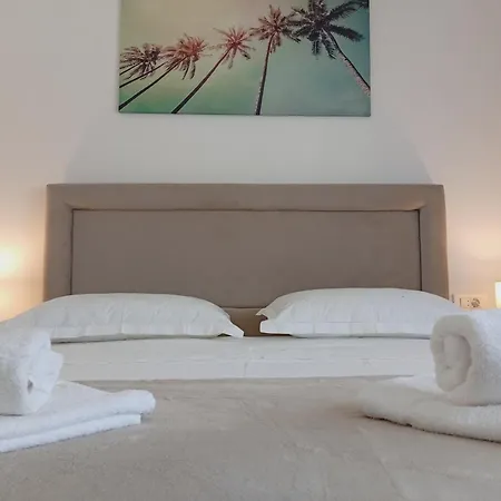 Appartement Odesa With Shared Pool *