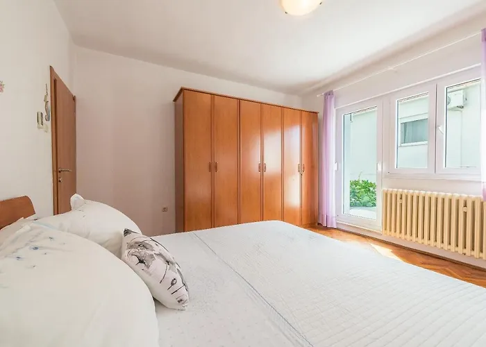 Odesa With Shared Pool Appartement