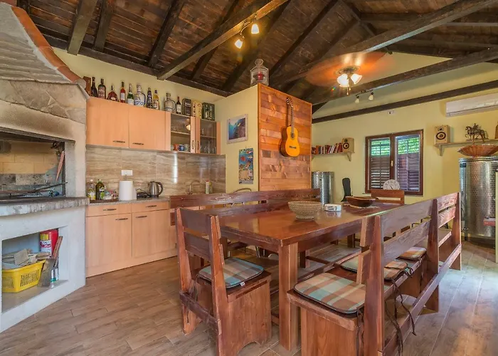 Odesa With Shared Pool Zadar