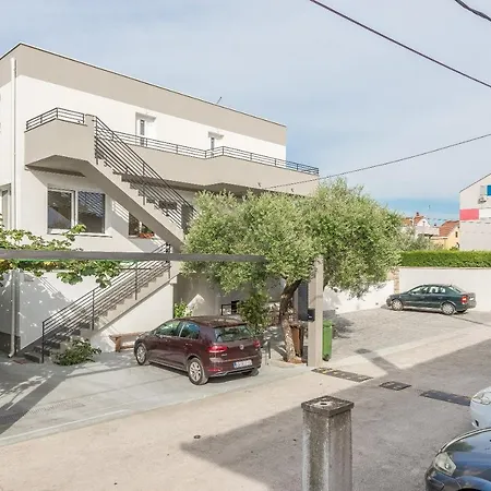 Odesa With Shared Pool Apartment