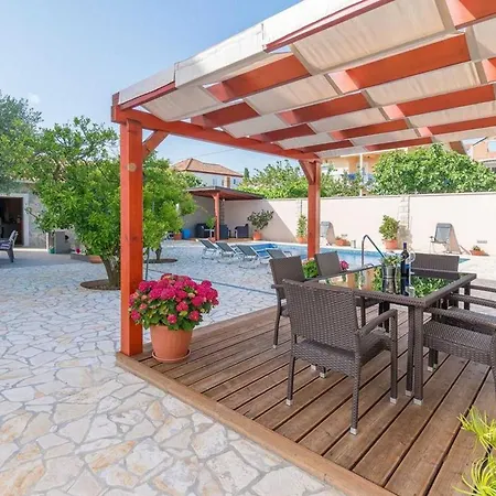 Odesa With Shared Pool Zadar