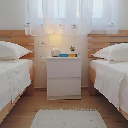 Apartament Odesa With Shared Pool *